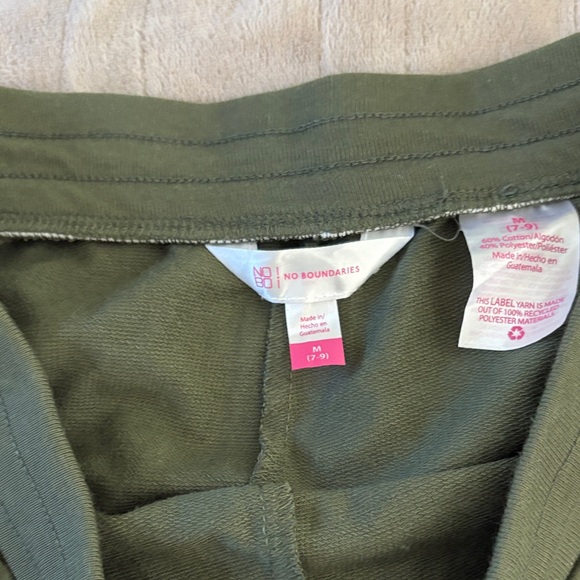 Shorts - Picture 6 of 6